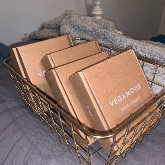 VEGAMOUR GRO HAIR SERUM - Picture 5 of 6